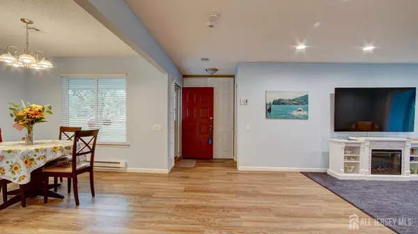 Monroe, NJ 08831,386-A Metuchen DR