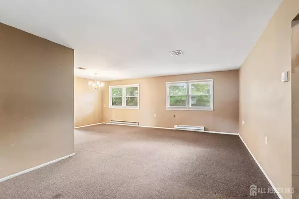 Whiting, NJ 08759,29 Keene St