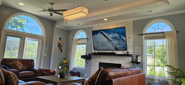 259 McFarlane RD, Colonia, NJ 07067