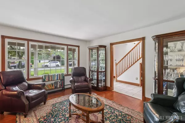 Aberdeen, NJ 07747,40 NORTH CIR