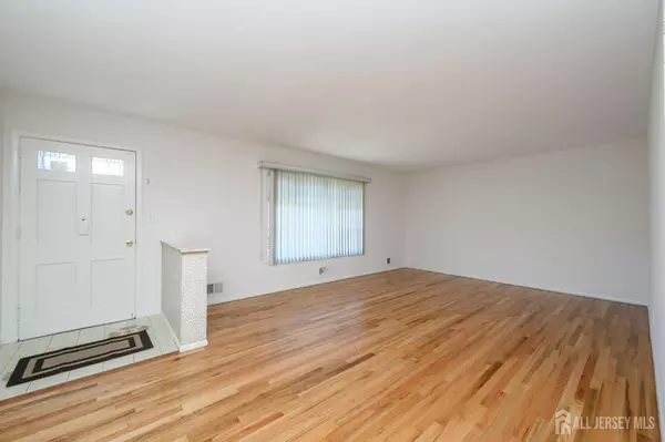 Fords, NJ 08863,373 Ford AVE