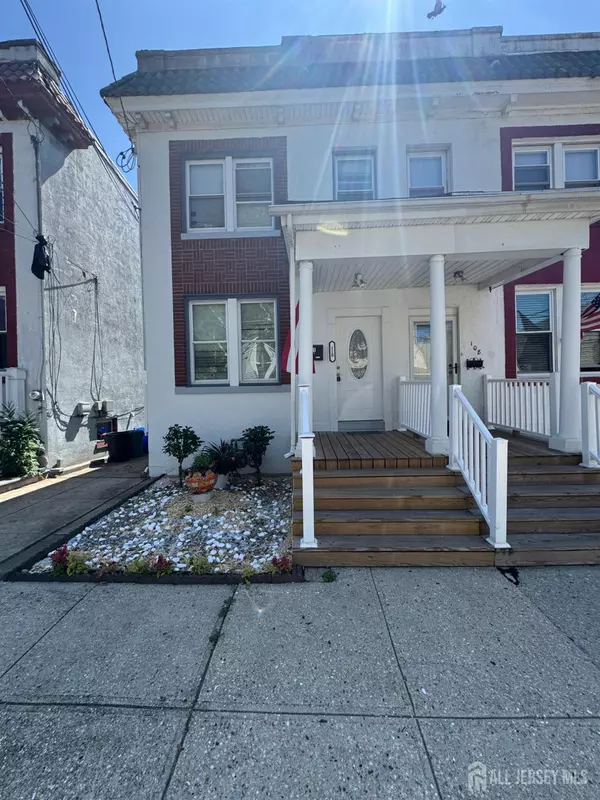 110 Rector ST #1, Perth Amboy, NJ 08816