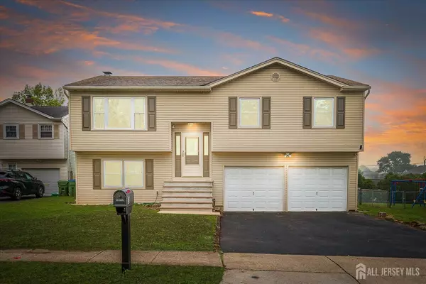 Edison, NJ 08817,3 Birch RD