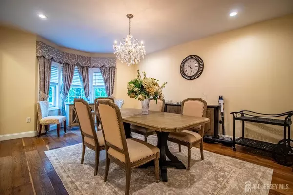 South Brunswick, NJ 08852,13 Deans LN
