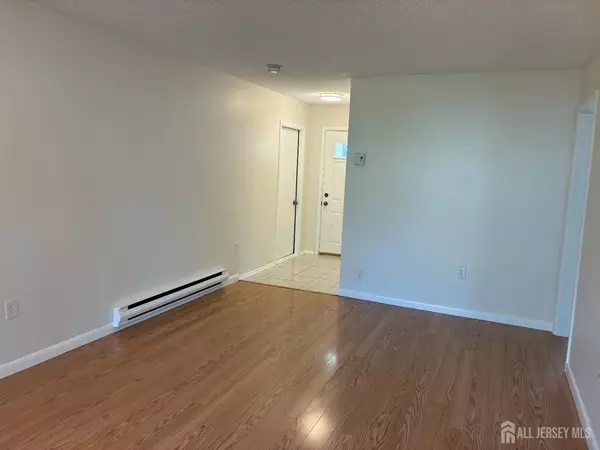 Monroe, NJ 08831,829-B Deal RD