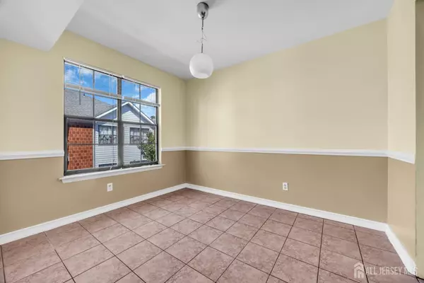 Edison, NJ 08817,98 Keystone CT