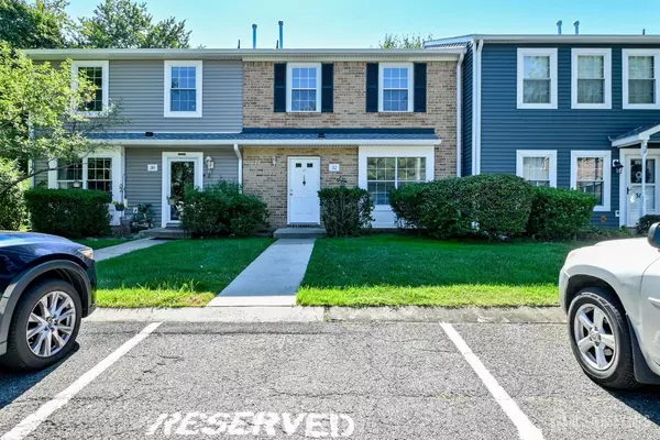 32 Lafayette CT, North Brunswick, NJ 08902