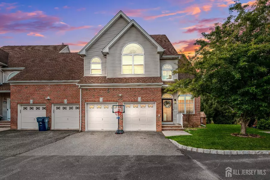 1309 Juniper CT, North Brunswick, NJ 08902