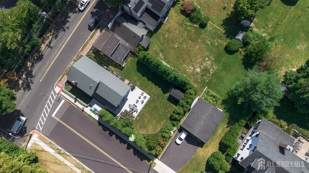 83 N Main ST, Cranbury, NJ 08512