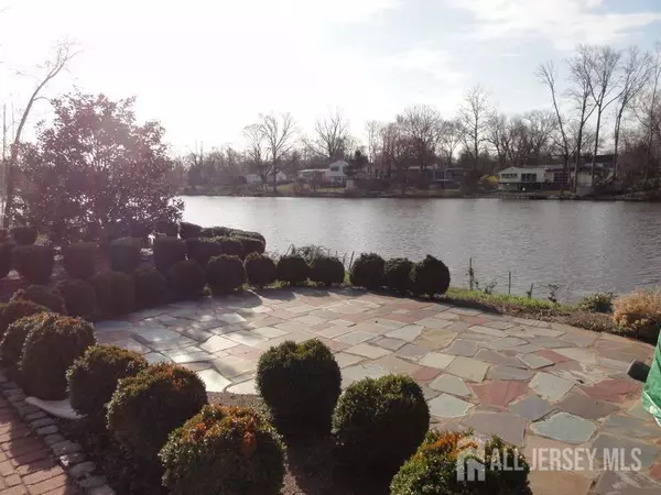 Piscataway, NJ 08854,45 N Lakeside DR #2
