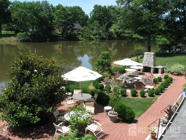 Piscataway, NJ 08854,45 N Lakeside DR #2