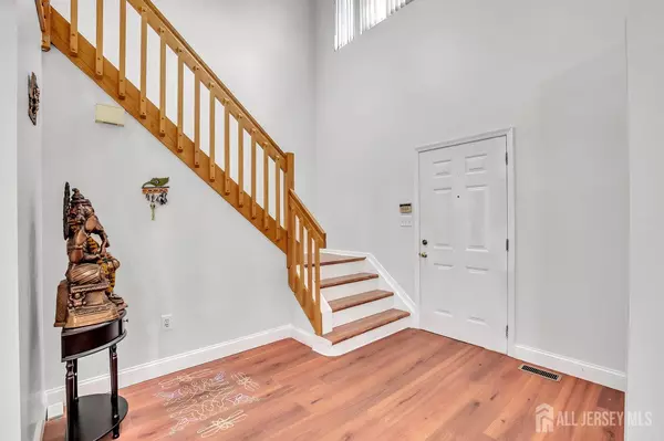 Monroe, NJ 08831,10 Sawgrass CT