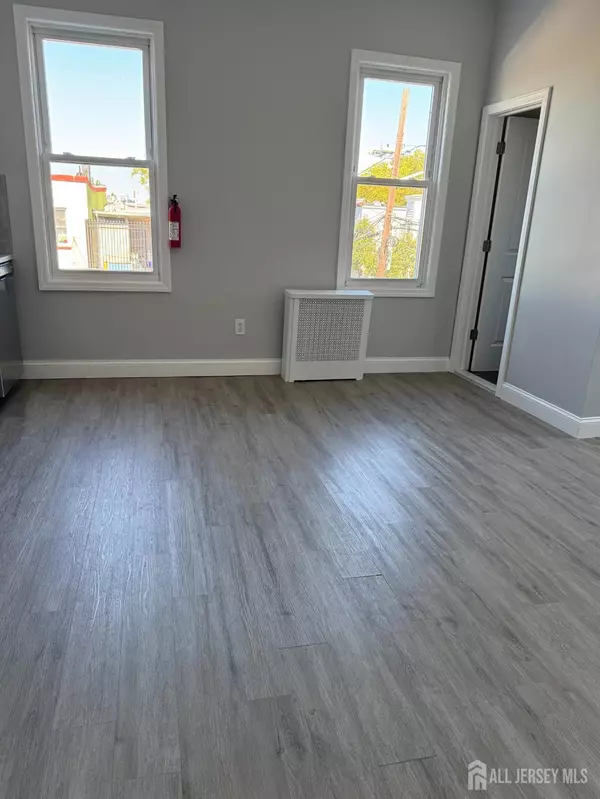 Union City, NJ 07087,1515 Kerrigan AVE #2