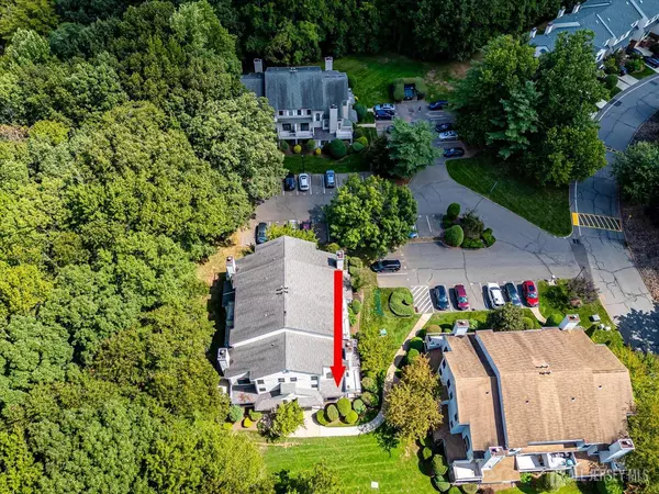 Edison, NJ 08820,5104 Stonehedge RD