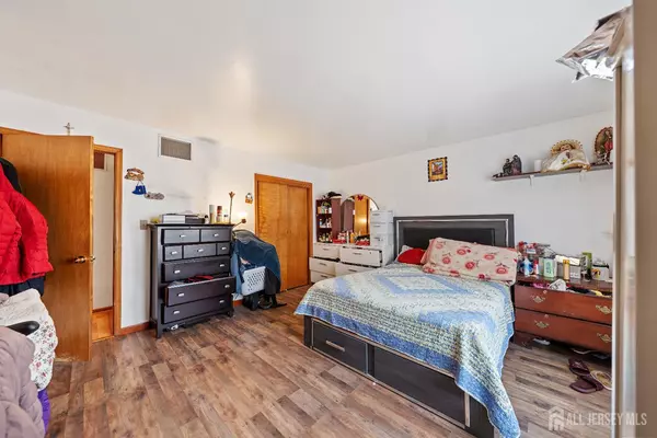 Piscataway, NJ 08854,1 Hall ST