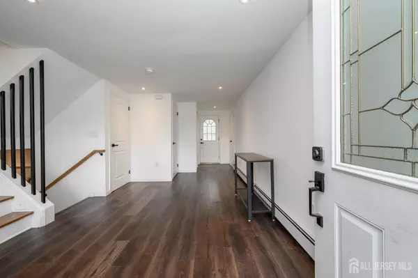 South Plainfield, NJ 07080,2704 Park AVE