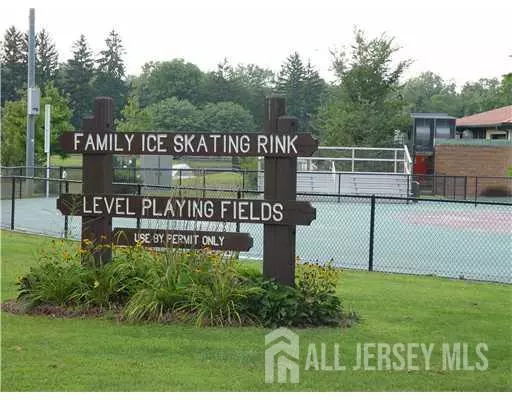 Edison, NJ 08837,32 Judson ST #10A