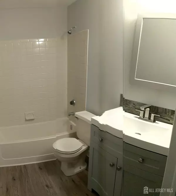 Plainsboro, NJ 08536,4805 Ravens Crest DR #4805