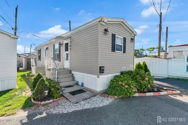 9 2nd ST, Avenel, NJ 07001