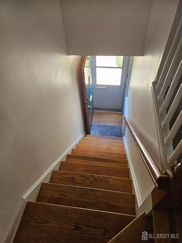 Roselle Park, NJ 07204,22 W Roselle AVE W #B