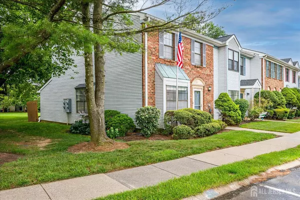 East Brunswick, NJ 08816,369 Bromley PL