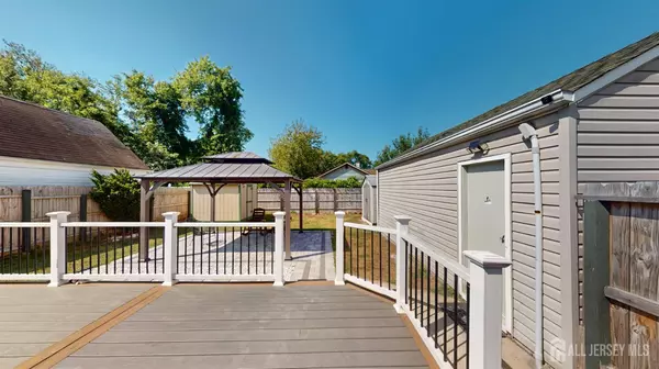 Sayreville, NJ 08872,147 Miller AVE