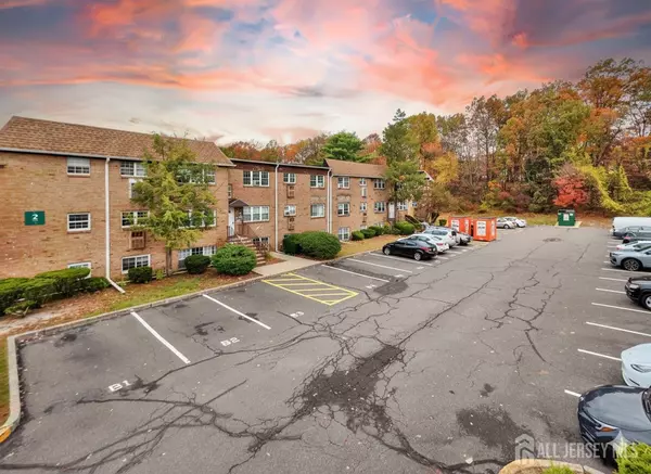 Edison, NJ 08817,14 College DR