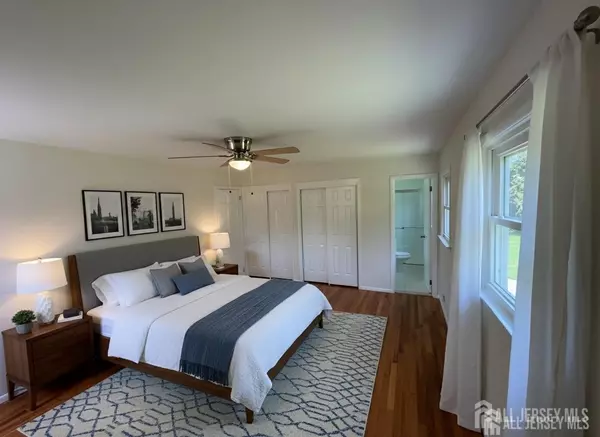 West Windsor, NJ 08550,12 Ziff LN