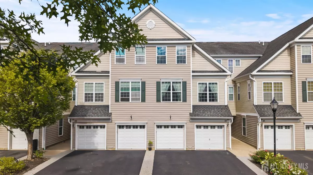 South Bound Brook, NJ 08880,35 Swing Bridge LN