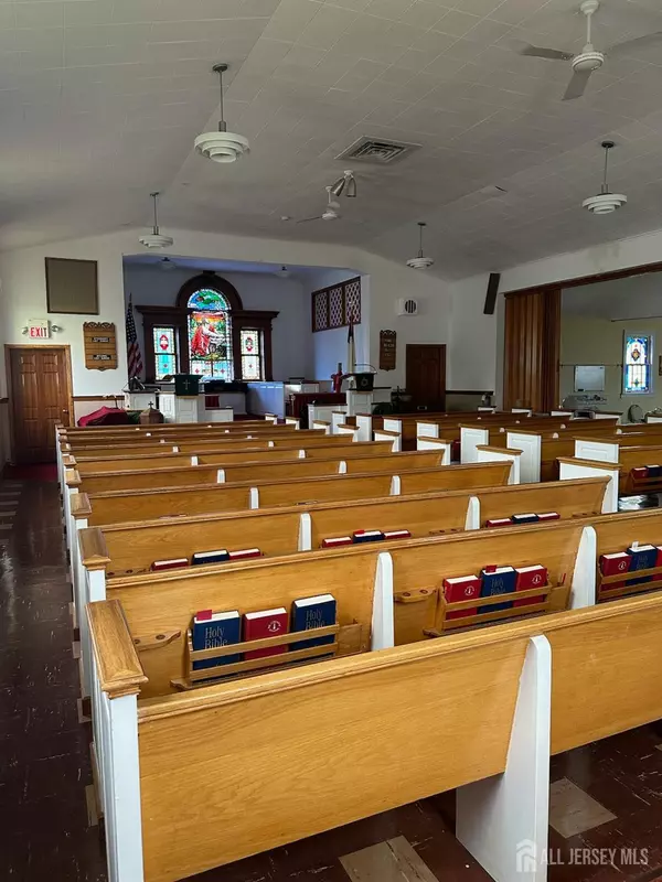 Old Bridge, NJ 08879,22 Laurence Pkwy