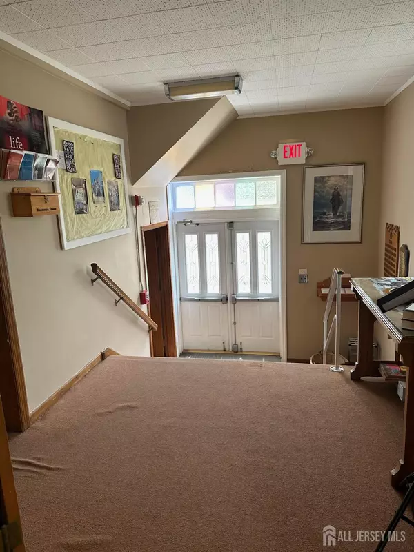 Old Bridge, NJ 08879,22 Laurence Pkwy