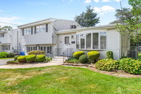 Old Bridge, NJ 08857,43 Frederick PL