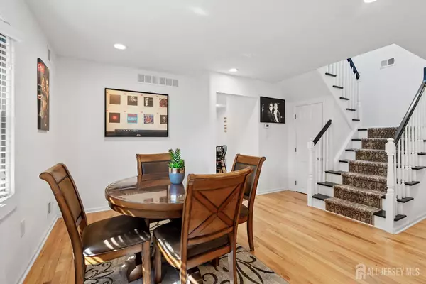 Sayreville, NJ 08857,45 Charles ST