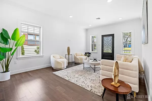 Avenel, NJ 07001,279 Prospect AVE