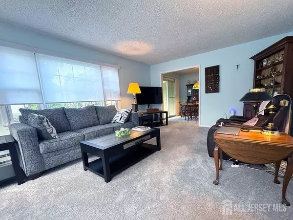 Monroe, NJ 08831,197 Mayflower WAY #B