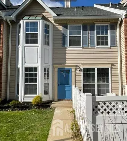 204 Darwin LN, North Brunswick, NJ 08902