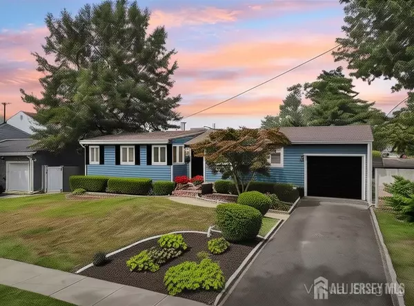 Hazlet, NJ 07730,3 DUKE LN