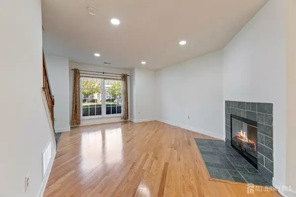 South Brunswick, NJ 08824,81 Maria CT