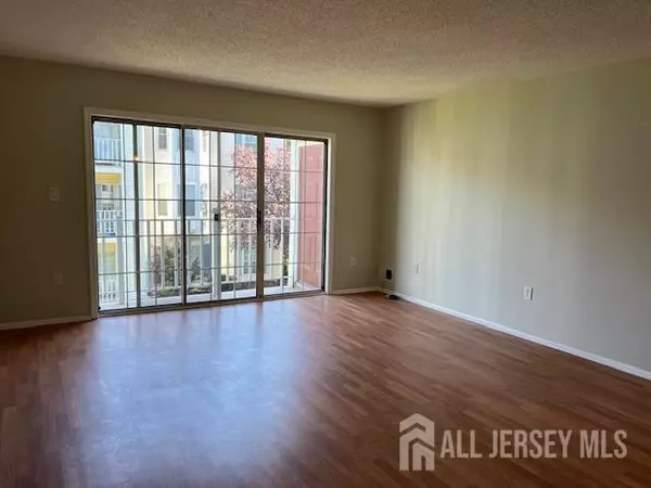 73 Brighton WAY, North Brunswick, NJ 08902