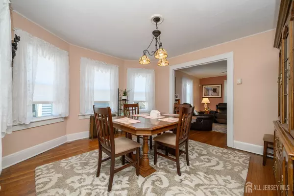 Dunellen, NJ 08812,314 Mountainview TER