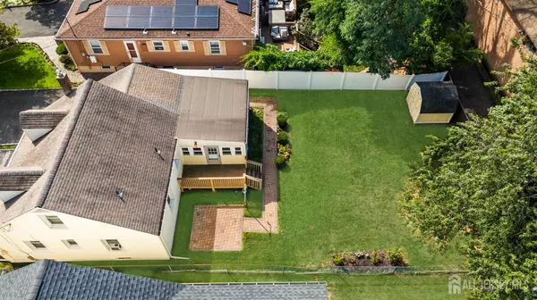 Metuchen, NJ 08840,301 Central AVE