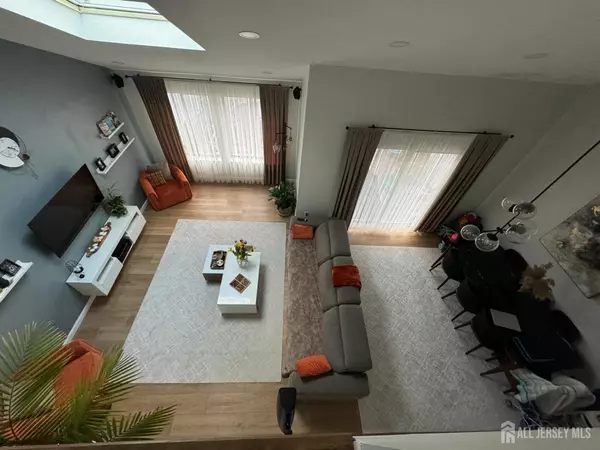 26 Front CT, Old Bridge, NJ 08857