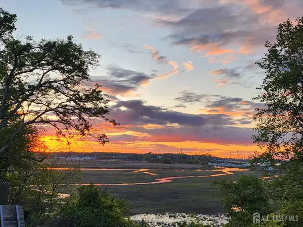 Old Bridge, NJ 08879,198 Hillcrest AVE