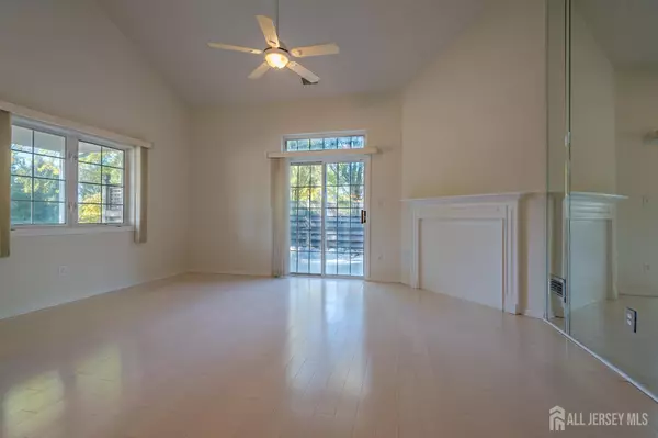 Monroe, NJ 08831,69-A Winthrop RD