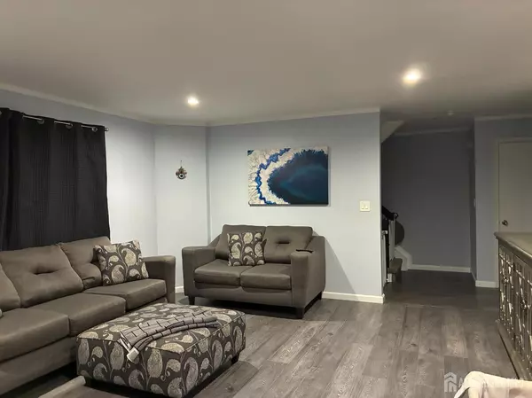 Old Bridge, NJ 08857,289 Silver LN