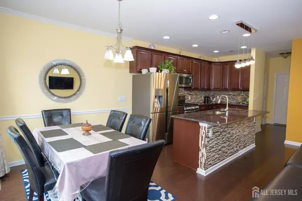 South Brunswick, NJ 08852,101 Pearce LN