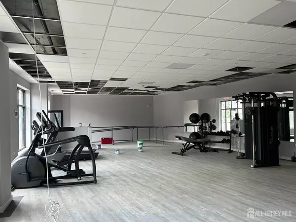 Dunellen, NJ 08812,526 E North Ave AVE #319