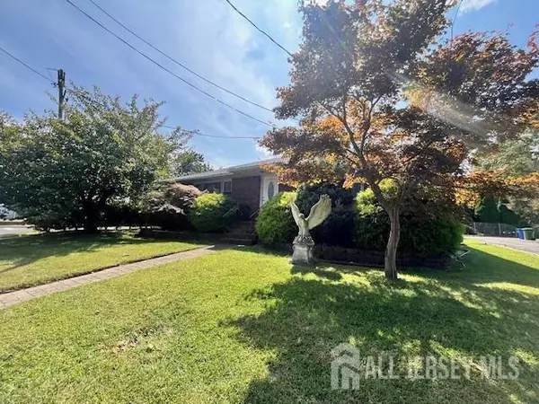 Sayreville, NJ 08859,107 Ernston RD