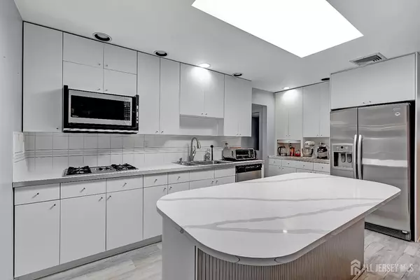 Fords, NJ 08863,32 Kilfoyle AVE