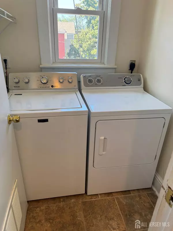 New Brunswick, NJ 08901,261 powers ST